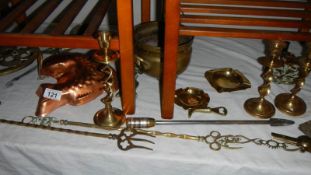 A mixed lot of brass and copper.