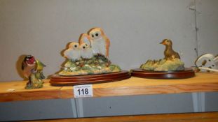 2 Beswick birds and 2 others.