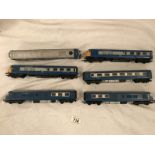 A quantity of assorted '00' Hornby/Triang blue pullmans.