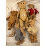 5 vintage teddy bears including growler and straw filled.