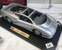 A Maisto large scale model of a Jaguar XJ220 (A/F, no mirrors or windscreen).