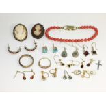 A small quantity of Vintage jewellery including silver, gold,