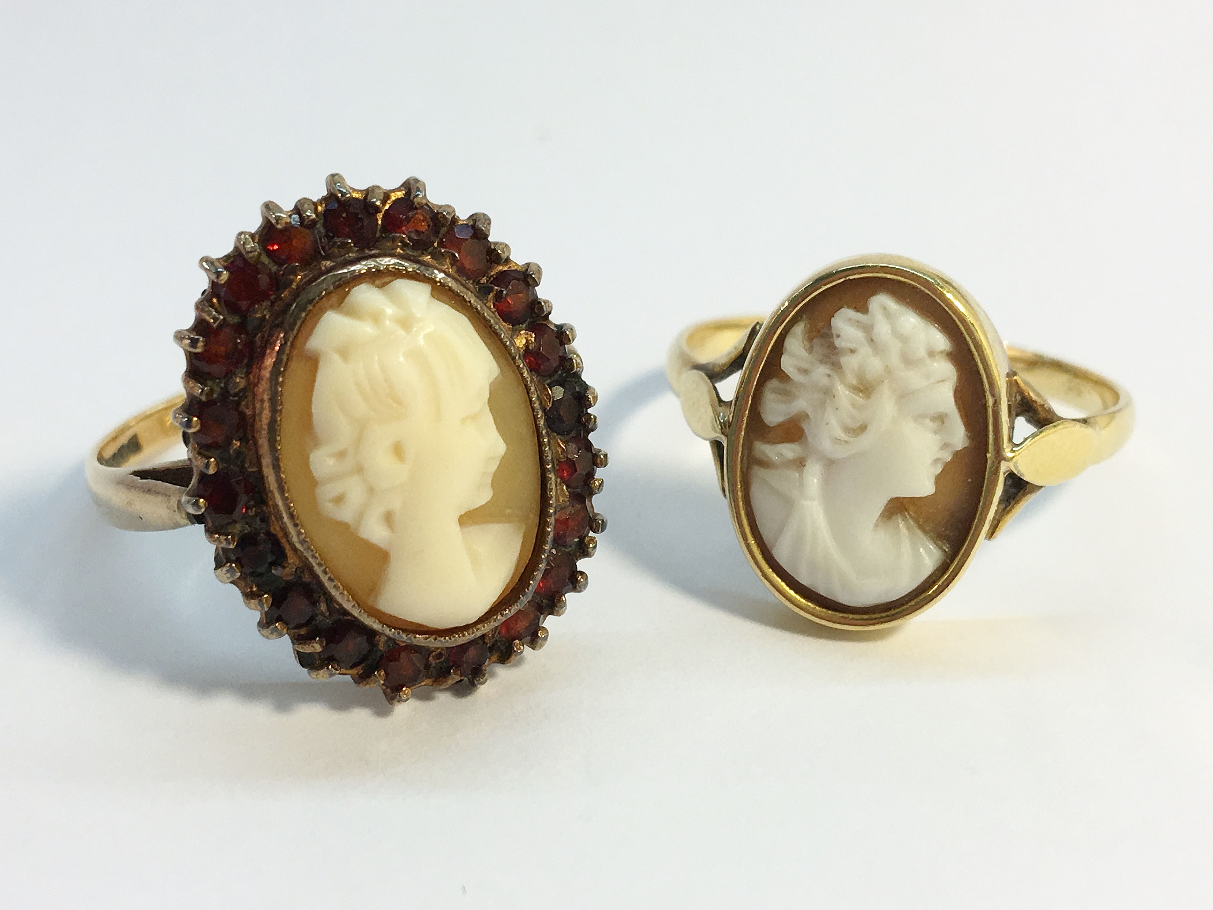 Two carved shell cameo rings. - Image 2 of 2