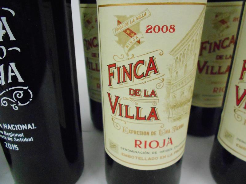 10 bottles - 5x Finca de la Villa rioja 2008 and 5x Vinha do Fava 2015. - Image 3 of 3