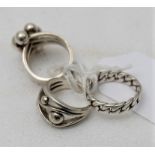 3 x Lady’s chunky silver dress rings (3)