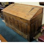 19thC Irish Yew Wood Grain Bin, the pine p with fine hinges, panelled ends and front, 5ft wide