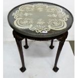 19th Century Circular mahogany occasional table, the glass top over handwoven lace, decorative