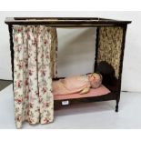 Late 19thC Miniature Oak Four Poster Bed, with barley twist sides, floral curtains, blankets, 26”w x