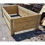 Large Raised garden bed for flowers, herbs or vegetables – new/unused – can be reduced to flat pack