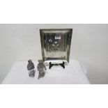 Pair of small American figures - Amish man and woman, and decorative plate with raised insert