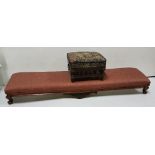 Late 19th C French kneeler/footstool, a mauve satin padded top on walnut cabriole leg base and a