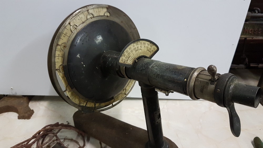 Old medical/optical instrument - THE NEW KERATOMER NO 343 “anterior focal power” - Image 2 of 3