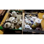 Group of modern porcelain - Japanese trinket dish, 3 teapots (2 animal), colourful 3 piece teapot