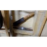 Hand scythe, wooden handle & a spare handle, a beet knife & a sharpening stone (4)