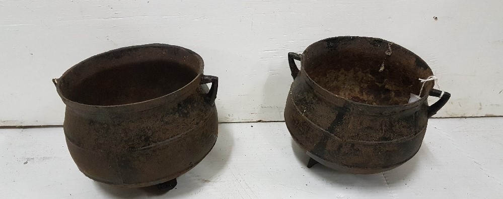 Matching Pair of small sized Skillet Pots, each on 3 feet (one foot replaced), 6” dia