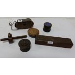 5 Treen items including 4 trinket boxes, one Alcock tool and gentleman’s pouch (6)