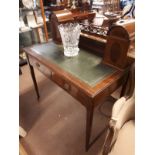 Edwardian mahogany inlaid ladies writing desk with inset leather top.