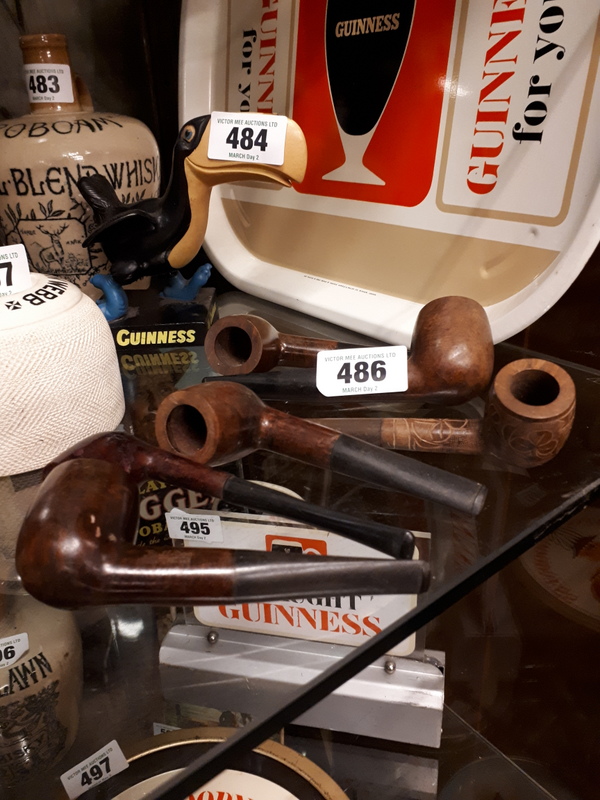 Collection of tobacco pipes.