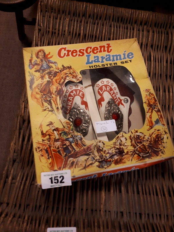 Crescent Laramie toy holster set in original box.