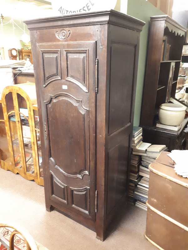 18th. C. oak gentleman's robe with carved blind door.