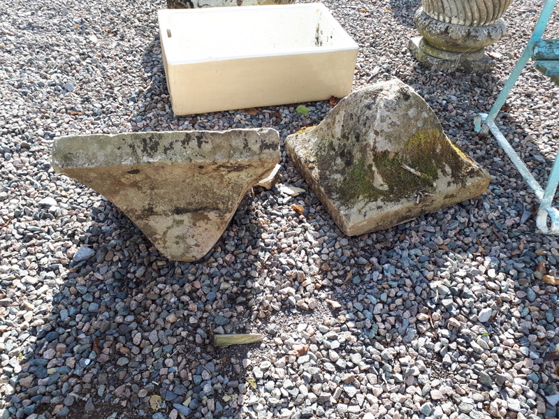 Pair of granite pier caps. (55 cm).