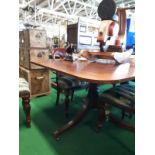 Edwardian mahogany pedestal dining table in the Georgian style.