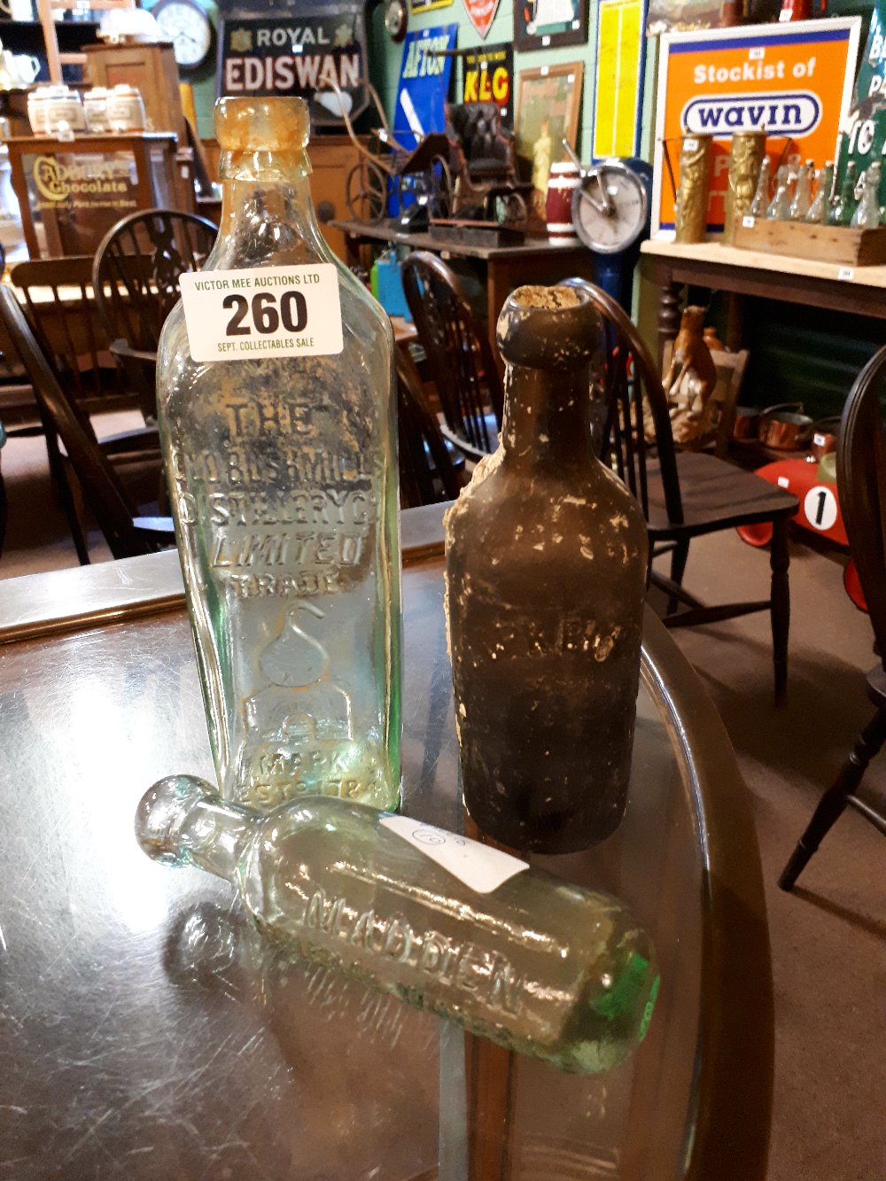 OLD BUSHMILLS DISTILLERY glass whiskey bottle, 19th. C.