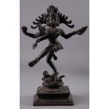 Scultura in bronzo raff. ''VISHNU''. Area coloniale. Inizi XX secolo. Mis. Alt. cm. 24.5 ca.