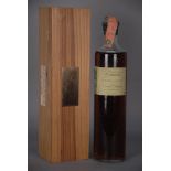 Cognac DESMAURIN - 'Tres Vieux Cognac', 'Napoleon Grande Champagne'. Particolare bottiglia