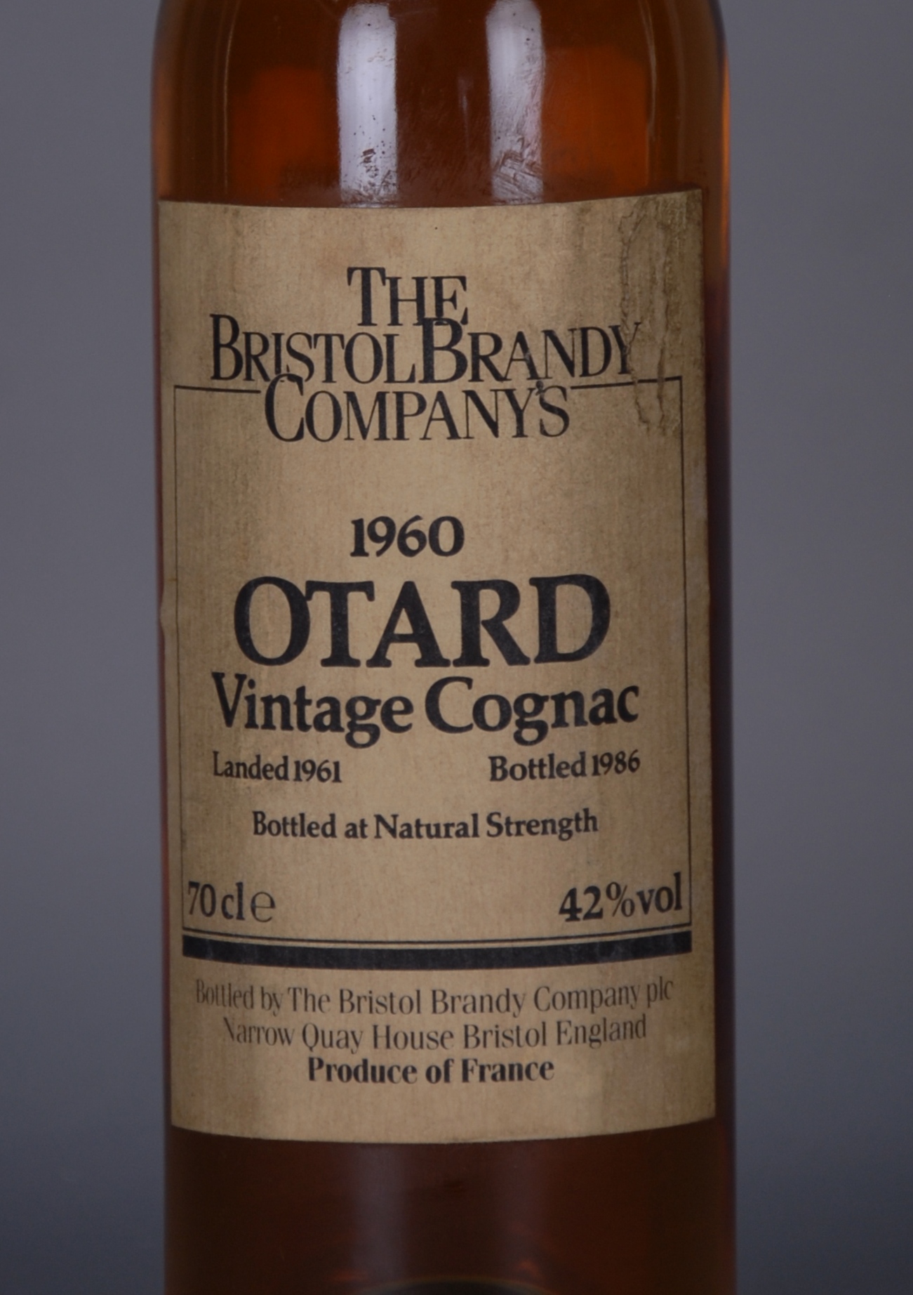 Cognac OTARD. Grande Champagne. Vintage 1960. Spedito in Inghilterra nel 1961 e imbottigliato nel - Image 3 of 5