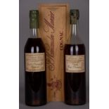 Coppia di Cognac NORMANDIN MERCIER: - Cognac Grande Champagne Reserve. Trent'anni di invecchiamento.