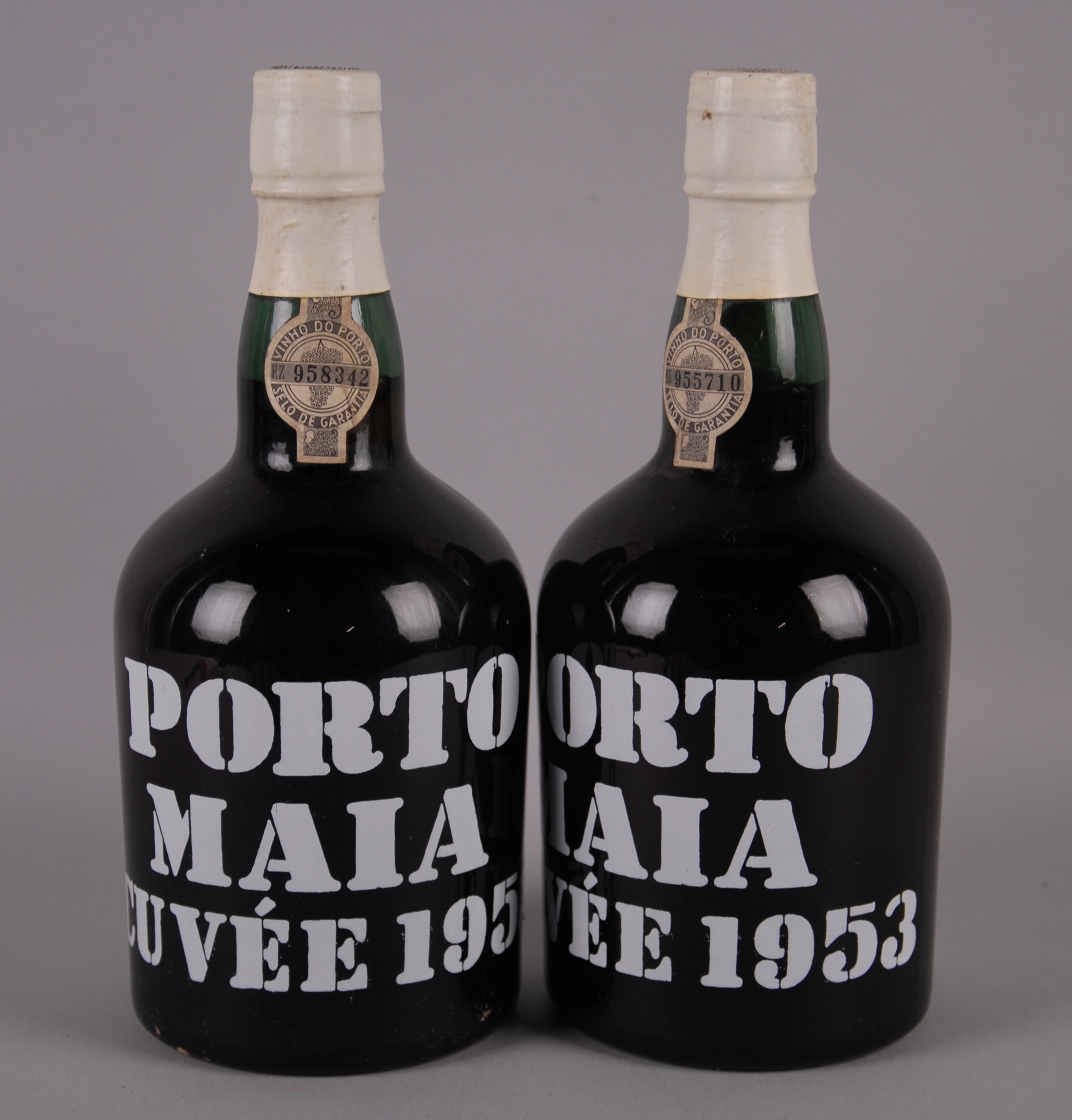 Due bottiglie di Porto MAIA Cuvee 1953, 75 cl. cad., 20% vol.