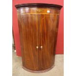 GEORGE III MAHOGANY BOX STRUNG AND INLAID CONVEX HANGING CORNER CUPBOARD 107CM APPROX H