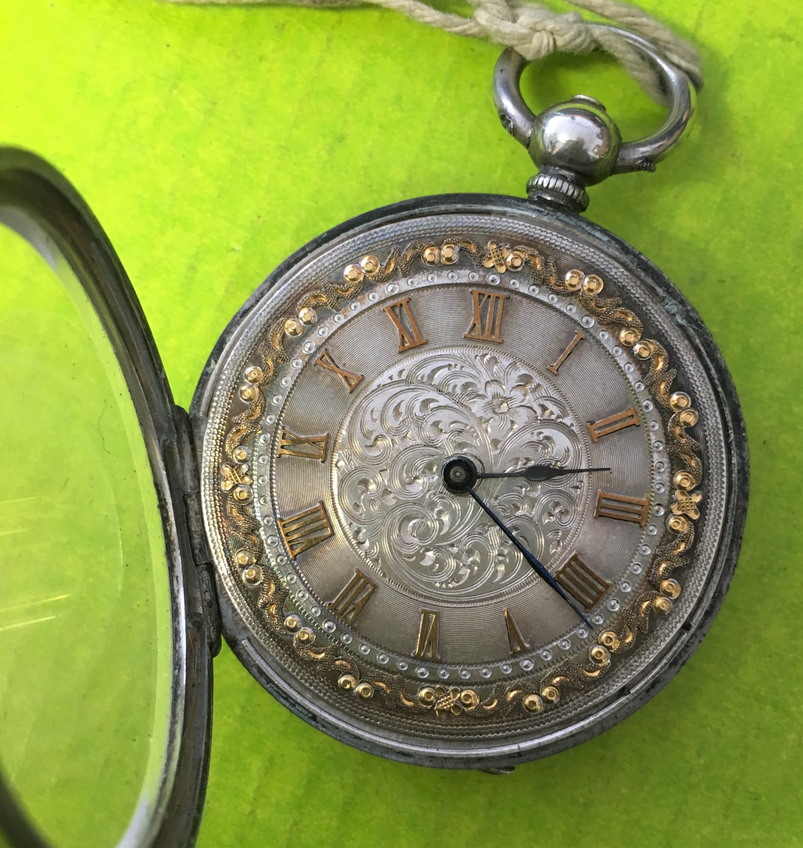 FINE SILVER CASED FOB WATCH WITH KEY - Image 7 of 7