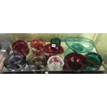 SHELF OF NINE 20TH CENTURY CLEAR AMETHYST AND BUBBLE GLASS BOWLS AND ASHTRAYS,