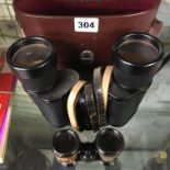 PAIR OR KARL ZEISS MULTI COATED 10 X 50 BINOCULARS IN CASE AND A PAIR OF FIELD GLASSES