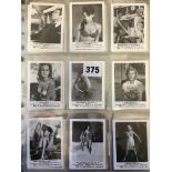SOMPORTEX LTD BLACK AND WHITE JAMES BOND 007 BUBBLE GUM CARDS 1-64