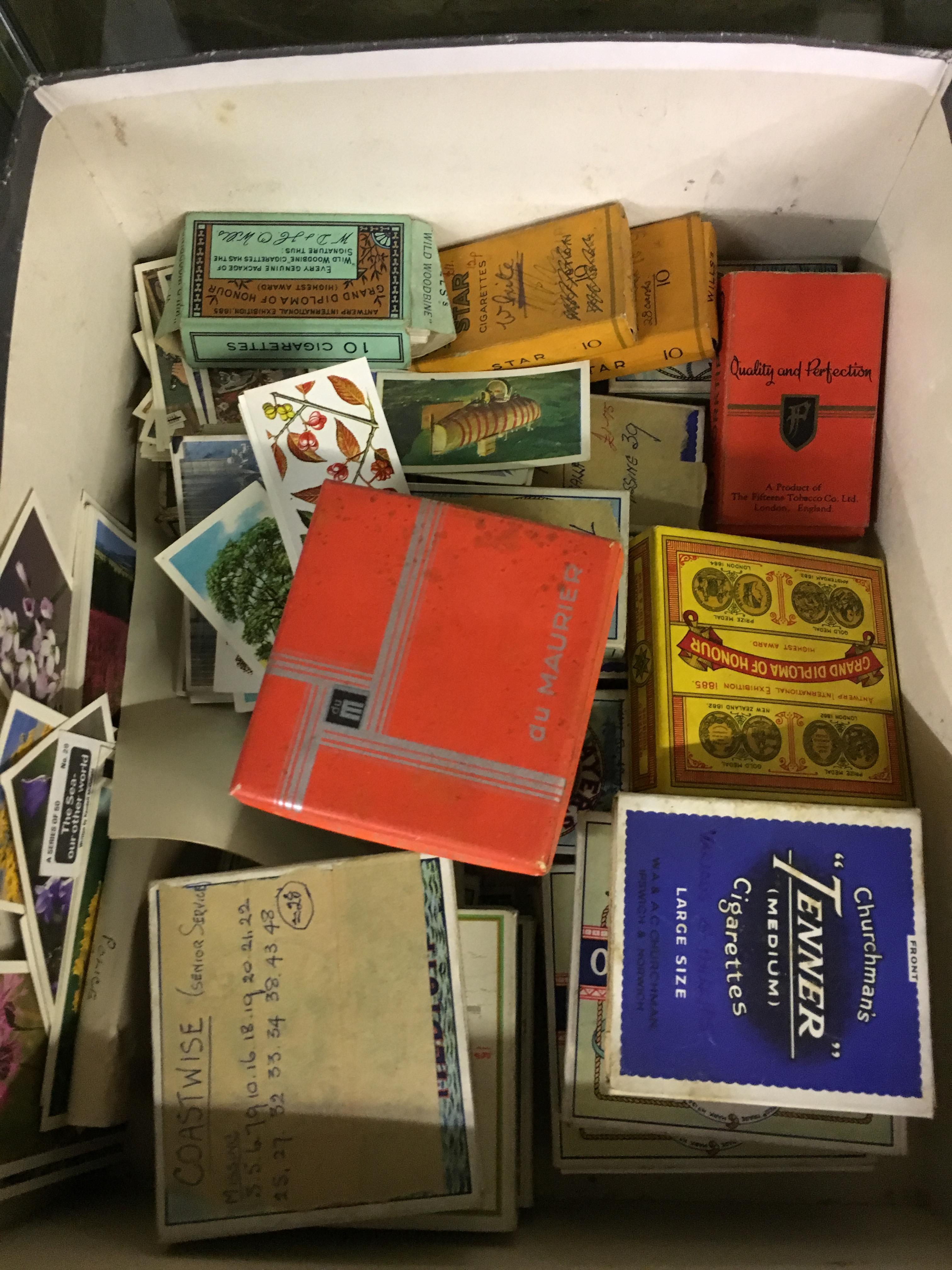 LARGE QUANTITY OF WILLS AND PLAYERS CIGARETTE CARD ALBUMS, SHOEBOX OF ASSORTED LOOSE CARDS, - Image 3 of 5