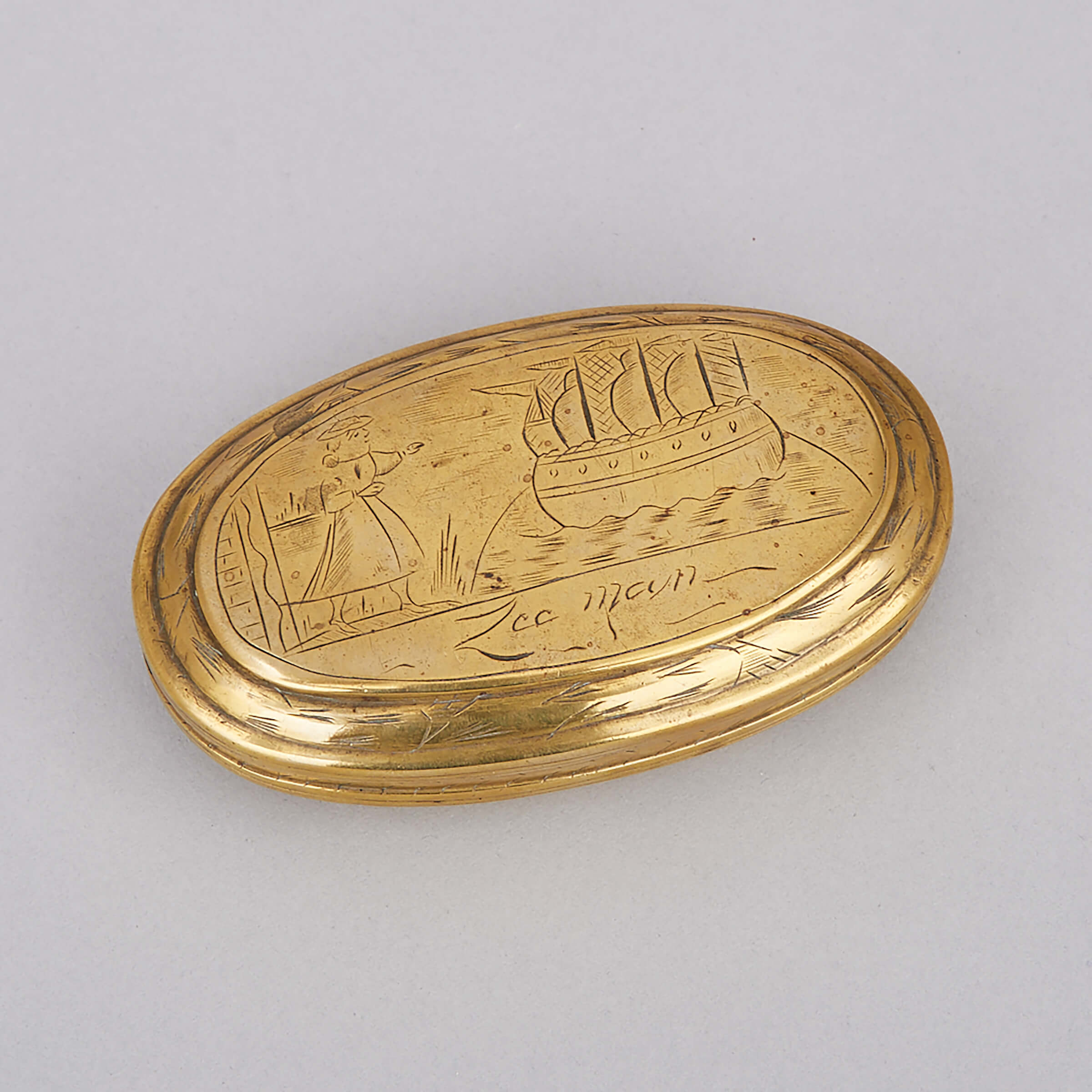 Dutch Brass Oval Tobacco Box, 18th century, diameter 4.5 in — 11.4 cm - Image 2 of 2