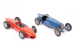 2 Wills Finecast Auto-Kits factory produced cars. 1961 Ferrari 156 ‘Shark Nose’ F1 racing car in