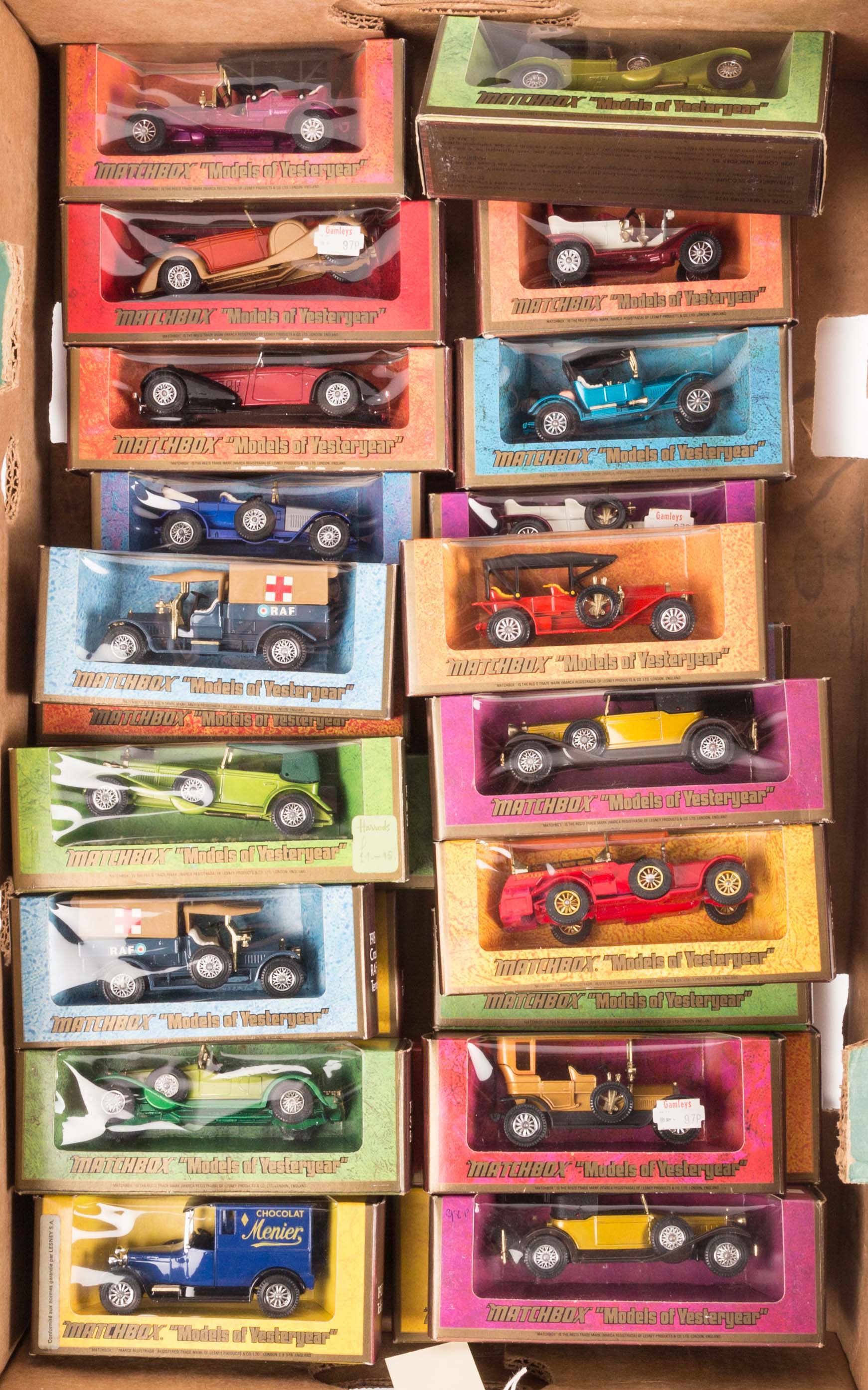 28 Matchbox Models of Yesteryear in wood grain boxes. Examples include; 1927 Talbot van, 1931