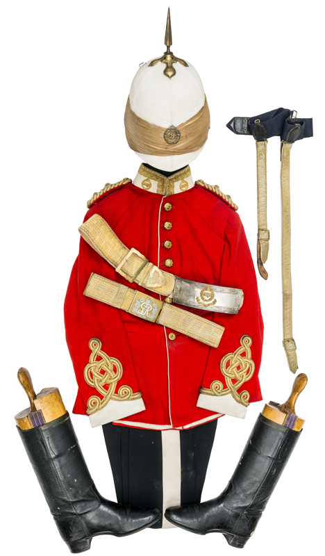 A George V pre WWI Lieutenant’s uniform of the 2nd Dragoon Guards (Queen’s Bays), comprising: