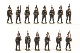 Britains The Rifle Brigade marching slope arms with Officer, all examples from set No.9. c.1915 14