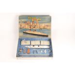 Tri-ang Minic 1:1200 scale RMS Queen Elizabeth presentation set (M891). Comprising ocean liner, 2x