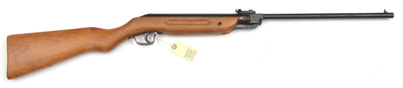 A .177” Cometa V break action air rifle, number 5448. Basically GC (old repair to fore end, some