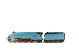 An impressive and fully detailed finescale O gauge 2-rail electric LNER Class A4 4-6-2 tender