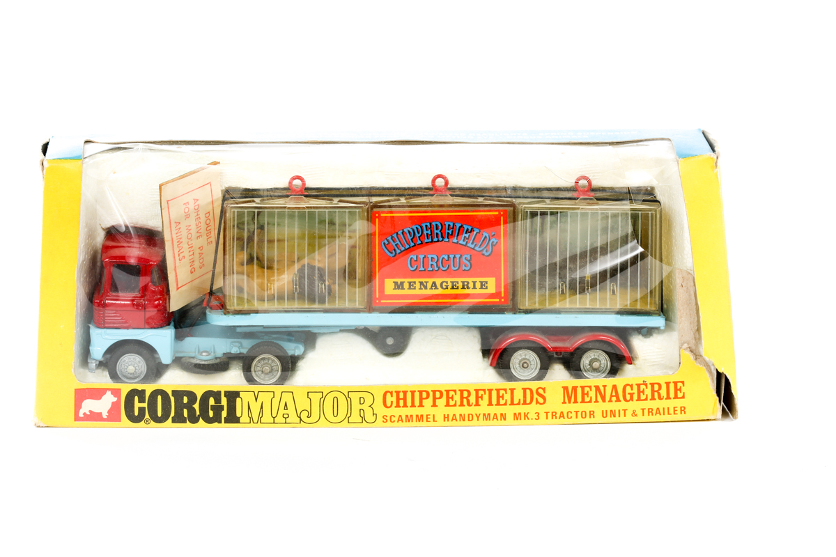 A Corgi Major Chipperfields Menagerie (1139). Comprising Scammel Handyman Tractor unit and