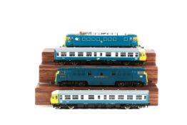 3 Liliput OO model railway. Including a BR Class 81 (AL1) Bo-Bo electric locomotive. RN E3001 in
