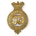 A similar glengarry of The 53rd (Shropshire) Regt, Vic crown (512), GC (lugs resoldered)