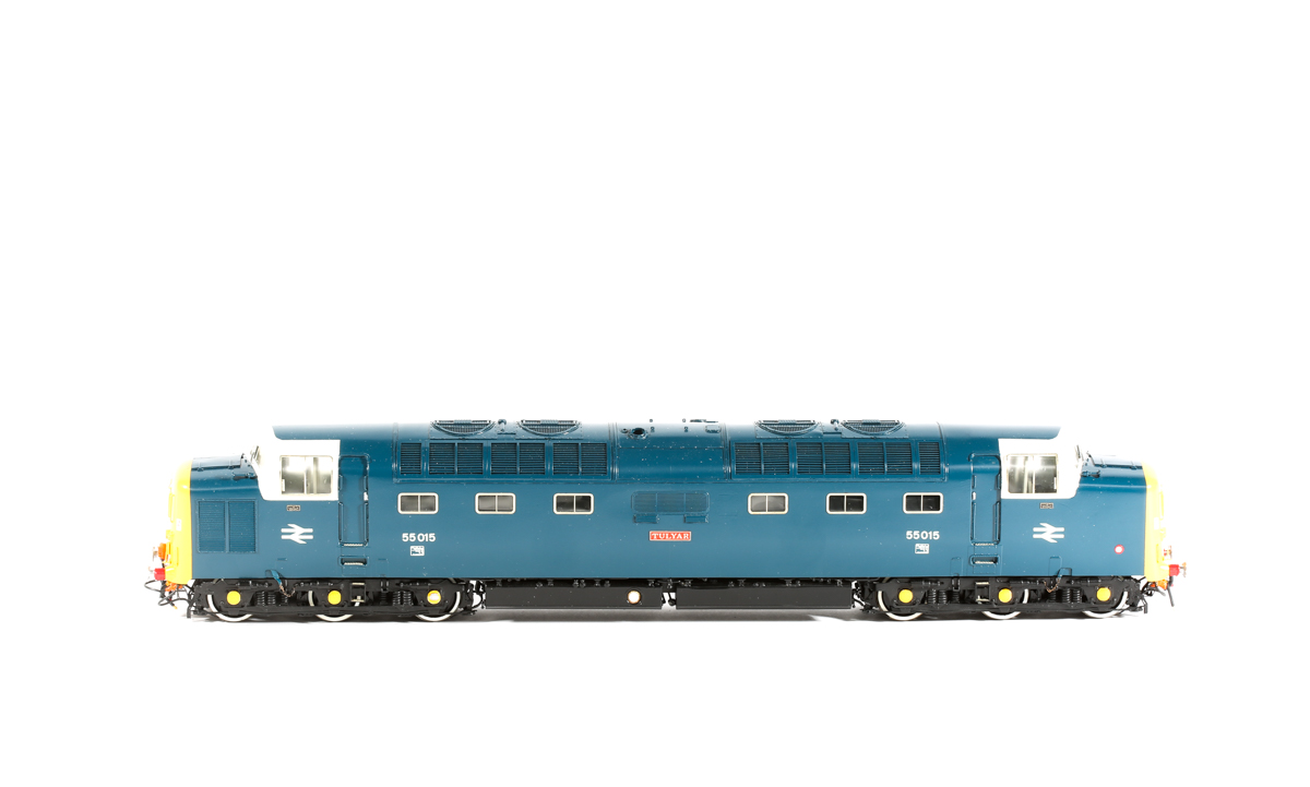An impressive DJH Models O gauge 2-rail BR Class 55 'Deltic' Co-Co diesel electric locomotive ' - Image 2 of 2